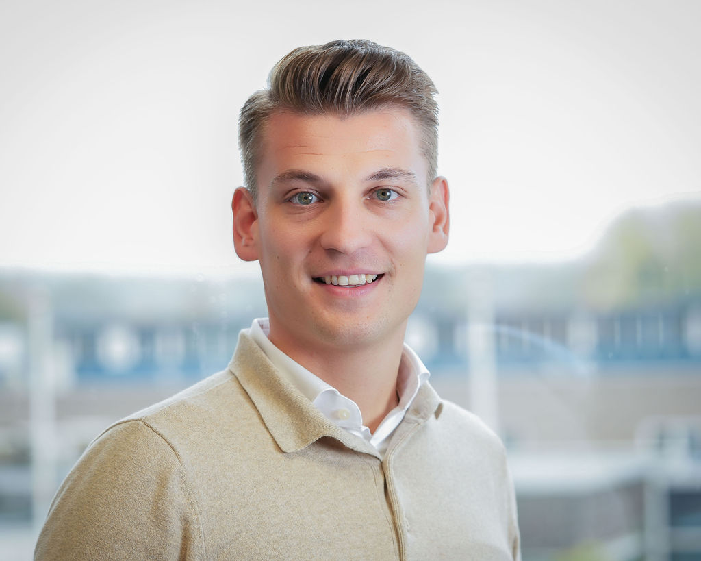 {"id":273,"user_id":null,"folder_id":3,"name":"petralubbersfotografie(33)","alternate":null,"path":"petralubbersfotografie(33).jpg","extension":"jpg","size":119916,"created_at":"2023-12-01T07:54:26.000000Z","updated_at":"2023-12-01T07:54:26.000000Z"}