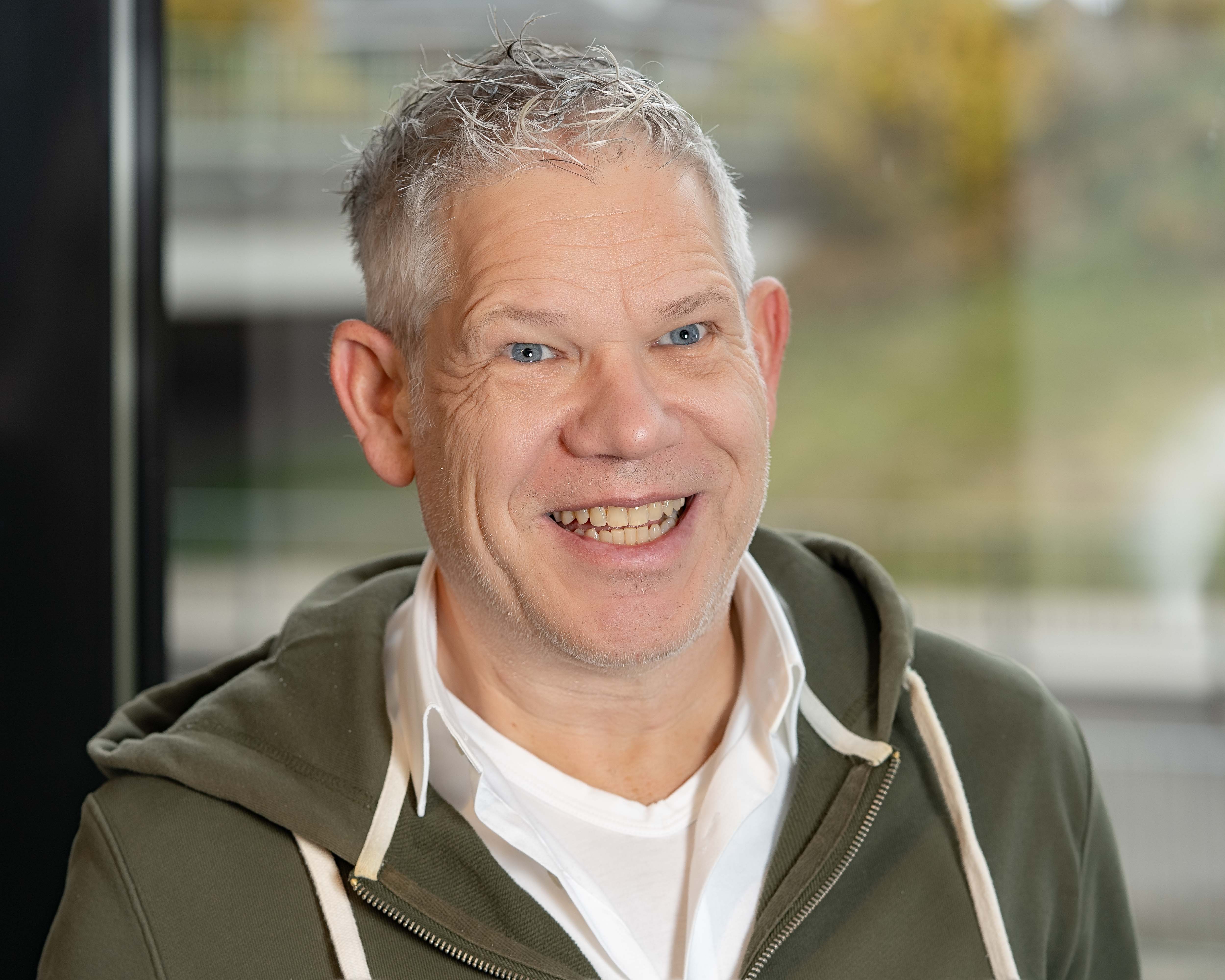 {"id":428,"user_id":15,"folder_id":3,"name":"roy-jogems-1","alternate":null,"path":"roy-jogems-1.jpeg","extension":"jpg","size":1003526,"created_at":"2026-02-06T13:00:46.000000Z","updated_at":"2026-02-06T13:00:46.000000Z"}